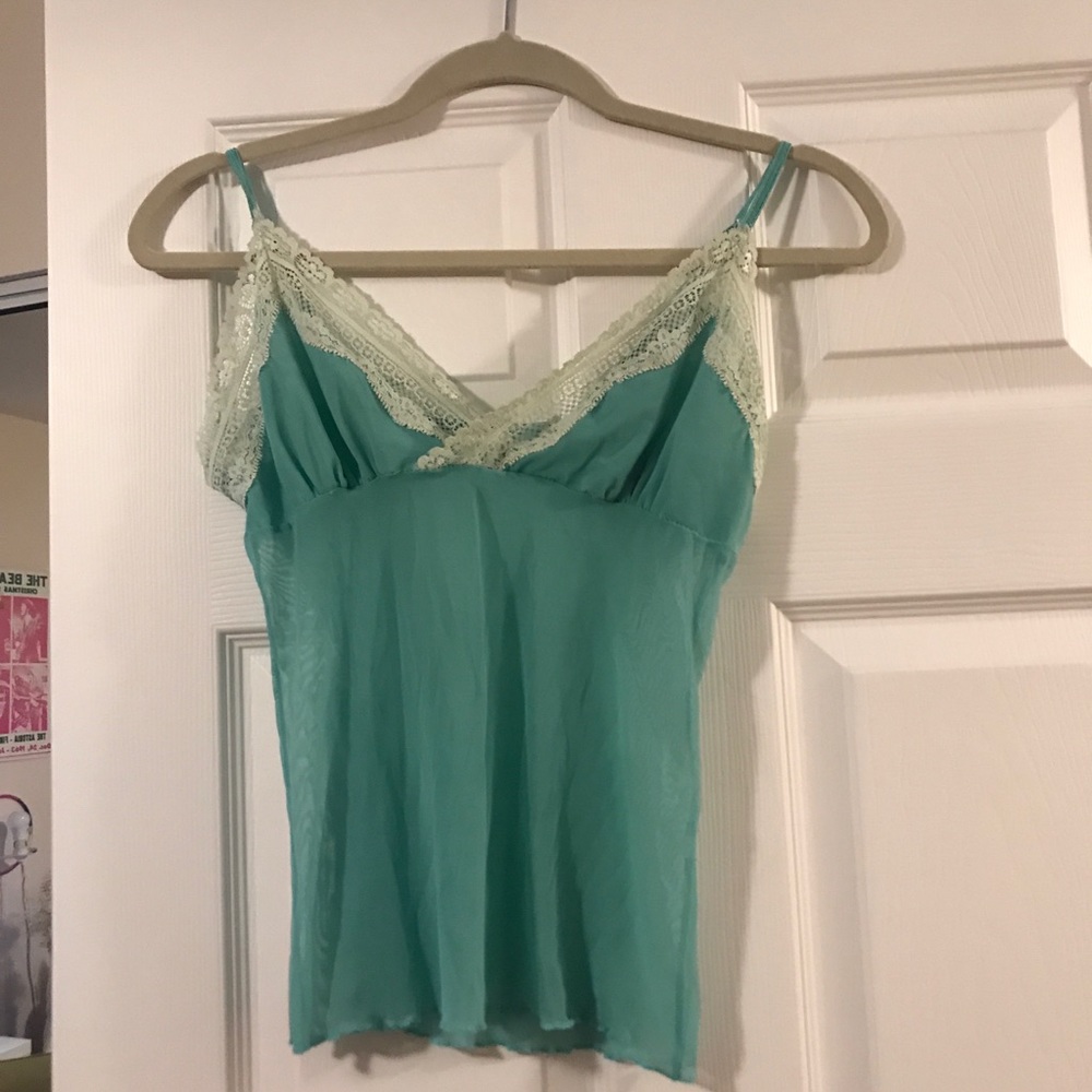 Teal top
